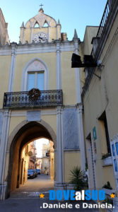 Porta del Castello o dell'Orologio